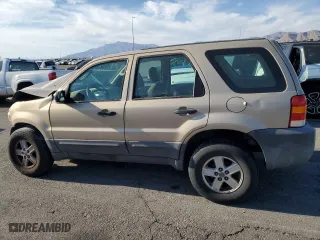 2007 Ford Escape XLS with VIN 1FMYU02Z77KB76668, listed as a Copart auction lot 73338784 with 166,759 mi miles and Salvage Title. Bid and sale history available at carsss.com. Image 2.