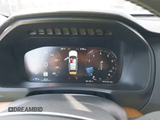 2021 Volvo XC90 Momentum с VIN YV4A22PK3M1689322, выставлен на аукционе IAAI как лот 42005314 с пробегом 49 316 миль миль и . История ставок и продаж доступна на DreamBid. Изображение 7.