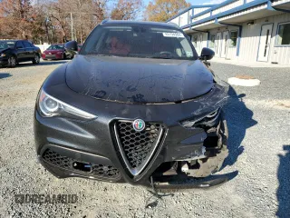 2019 Alfa Romeo Stelvio Ti Lusso z VIN ZASPAKBN0K7C71285, wystawiony jako Copart lot #83194964 z przebiegiem 59 811 mil mil oraz Szkoda całkowita • Salvage title. Historia ofert i sprzedaży dostępna na DreamBid. Obrazek 5.