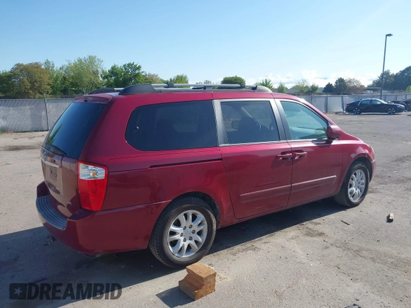 2008 Kia Sedona LX with VIN KNDMB233186231401, listed as a IAAI auction lot 42139919 with 209,006 mi miles. Bid and sale history available at carsss.com. Image 4.