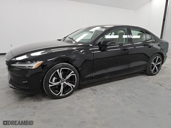 2024 Volvo S60 Plus Dark Theme with VIN 7JRL12TL6RG300000, listed as a Copart auction lot 86199814 with 11,286 mi miles and Clean Title. Bid and sale history available at carsss.com. Image 1.