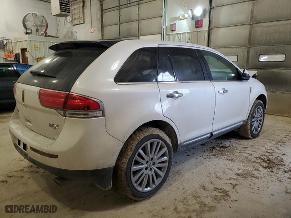 2011 Lincoln MKX with VIN 2LMDJ6JK8BBJ34628, listed as a Copart auction lot 46505345 with 170,678 mi miles and Salvage Title. Bid and sale history available at carsss.com. Image 3.