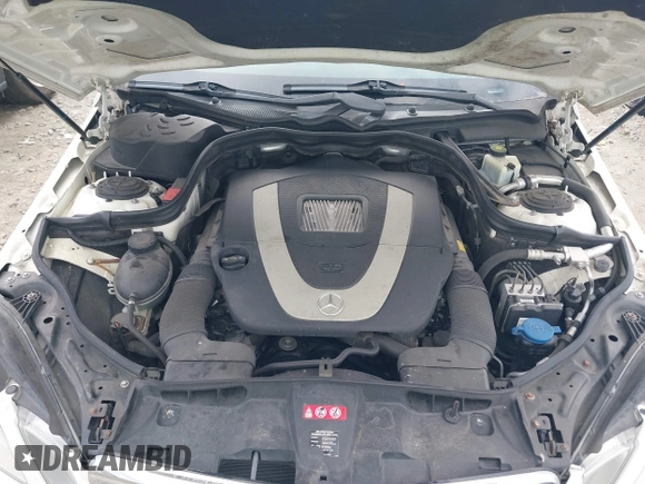 2011 Mercedes-Benz E-Class E 350 Luxury with VIN WDDHF5GB9BA270210, listed as a IAAI auction lot 41527438 with 147,692 mi miles. Bid and sale history available at carsss.com. Image 10.