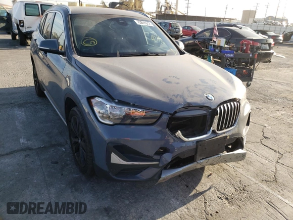 2020 BMW X1 sDrive28i with VIN WBXJG7C01L5R92602, listed as a Copart auction lot 72885942 with 37,130 mi miles. Bid and sale history available at carsss.com. Image 4.