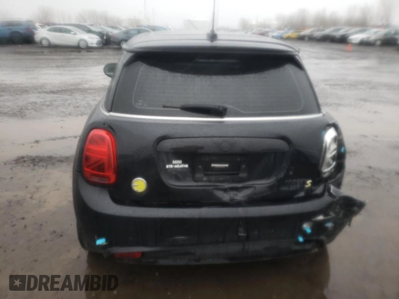 2023 MINI Hardtop Cooper SE z VIN WMW13DJ04P2U22804, wystawiony jako Copart lot #51372015 z przebiegiem 30 903 mil mil oraz Szkoda całkowita • Salvage title. Historia ofert i sprzedaży dostępna na DreamBid. Obrazek 6.