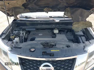 2014 Nissan Pathfinder S with VIN 5N1AR2MM3EC723572, listed as a IAAI auction lot 42657522 with 138,328 mi miles and . Bid and sale history available at DreamBid. Image 10.