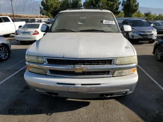 2002 Chevrolet Suburban LT with VIN 3GNEC16TX2G353355, listed as a Copart auction lot 68508734 with 0 mi miles and Clean Title. Bid and sale history available at carsss.com. Image 5.