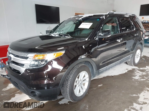 2014 Ford Explorer XLT with VIN 1FM5K8D80EGB08899, listed as a IAAI auction lot 41294523 with 66,896 mi miles and . Bid and sale history available at carsss.com. Image 17.