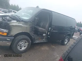 2018 Chevrolet Express Cargo с VIN 1GCWGAFP0J1250723, выставлен на аукционе IAAI как лот 42471313 с пробегом 129 896 миль миль и . История ставок и продаж доступна на DreamBid. Изображение 15.