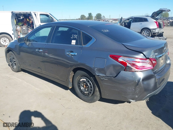 2017 Nissan Altima 2.5 SR with VIN 1N4AL3AP2HC488506, listed as a IAAI auction lot 40853197 with 117,806 mi miles. Bid and sale history available at carsss.com. Image 14.