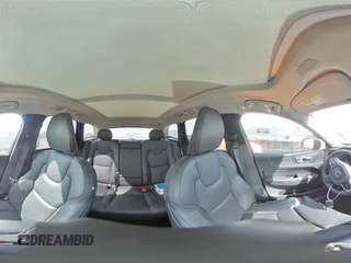 2024 Volvo XC60 Ultimate Dark Theme с VIN YV4L12RM1R1716437, выставлен на аукционе Copart как лот 71300334 с пробегом 8 073 миль миль и Списание • Salvage title. История ставок и продаж доступна на DreamBid. Изображение 13.
