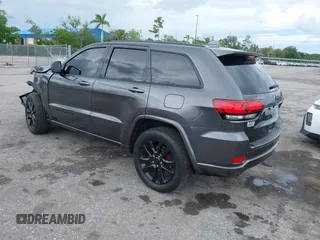 2018 Jeep Grand Cherokee Altitude z VIN 1C4RJEAG2JC428214, wystawiony jako IAAI lot #42661661 z przebiegiem 81 859 mil mil oraz . Historia ofert i sprzedaży dostępna na DreamBid. Obrazek 3.