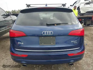 2015 Audi Q5 Premium with VIN WA1CFAFP2FA018678, listed as a IAAI auction lot 41090803 with 92,991 mi miles. Bid and sale history available at carsss.com. Image 17.