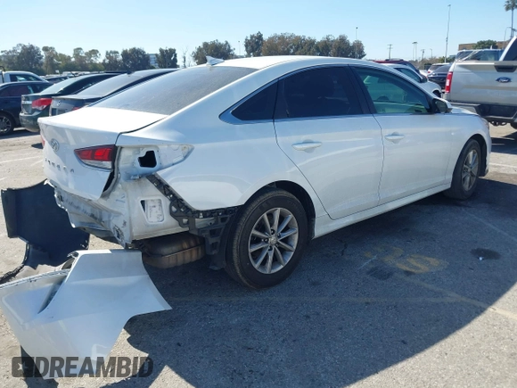 2018 Hyundai Sonata SE z VIN 5NPE24AF3JH720858, wystawiony jako IAAI lot #41647903 z przebiegiem 63 172 mil mil oraz . Historia ofert i sprzedaży dostępna na DreamBid. Obrazek 4.