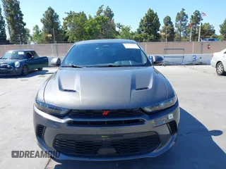 2024 Dodge Hornet R/T с VIN ZACPDFCW7R3A33260, выставлен на аукционе IAAI как лот 42780843 с пробегом 33 932 миль миль и . История ставок и продаж доступна на DreamBid. Изображение 12.