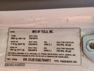 2020 Tesla Model 3 Standard Range Plus z VIN 5YJ3E1EAXLF644911, wystawiony jako Copart lot #52390785 z przebiegiem 138 783 mil mil oraz Szkoda całkowita • Salvage title. Historia ofert i sprzedaży dostępna na DreamBid. Obrazek 14.