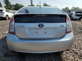 2013 Toyota Prius One z VIN JTDKN3DU7D5608485, wystawiony jako Copart lot #59537955 z przebiegiem 123 462 mil mil oraz Czysty tytuł • Clean title. Historia ofert i sprzedaży dostępna na DreamBid. Obrazek 6.