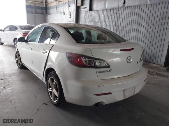 2013 Mazda Mazda3 i SV with VIN JM1BL1TF2D1776071, listed as a IAAI auction lot 41625362 with 174,009 mi miles. Bid and sale history available at carsss.com. Image 3.