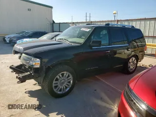 2013 Lincoln Navigator z VIN 5LMJJ2H50DEL03164, wystawiony jako Copart lot #52675915 z przebiegiem 182 828 mil mil oraz Szkoda całkowita • Salvage title. Historia ofert i sprzedaży dostępna na DreamBid. Obrazek 1.