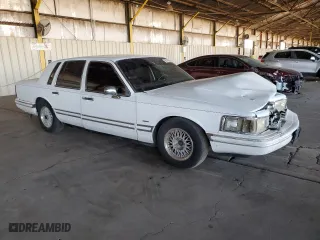 1994 Lincoln Town Car Executive with VIN 1LNLM81W9RY755340, listed as a Copart auction lot 68571884 with 167,150 mi miles and Salvage Title. Bid and sale history available at carsss.com. Image 4.