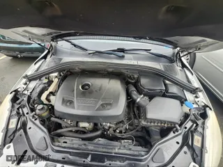 2016 Volvo XC60 T5 Drive-E Premier with VIN YV440MDK6G2846021, listed as a IAAI auction lot 41594973 with 1 mi miles. Bid and sale history available at carsss.com. Image 10.