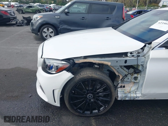 2019 Mercedes-Benz C 300 with VIN WDDWF8DB3KR458090, listed as a IAAI auction lot 42358177 with 33,201 mi miles and . Bid and sale history available at DreamBid. Image 6.