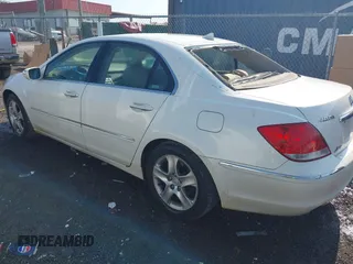 2005 Acura RL with VIN JH4KB16525C011436, listed as a IAAI auction lot 42563223 with 205,639 mi miles and . Bid and sale history available at DreamBid. Image 3.