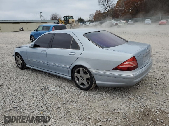 2005 Mercedes-Benz S-Class 5.0L with VIN WDBNG75J05A452316, listed as a Copart auction lot 82888994 with 167,954 mi miles and Salvage Title. Bid and sale history available at carsss.com. Image 2.