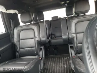 2022 Lincoln Navigator L Standard with VIN 5LMJJ3MT9NEL13848, listed as a Copart auction lot 61149473 with 5,445 mi miles. Bid and sale history available at carsss.com. Image 10.