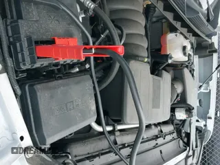 2024 Chevrolet Silverado 1500 z VIN 3GCUD4ED1RG274440, wystawiony jako IAAI lot #41646550 z przebiegiem 6 219 mil mil oraz . Historia ofert i sprzedaży dostępna na DreamBid. Obrazek 18.