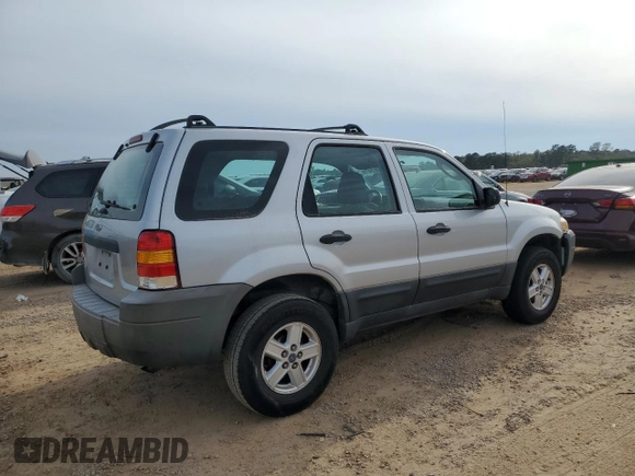 2005 Ford Escape XLS Value with VIN 1FMYU02Z35KB25309, listed as a Copart auction lot 50979315 with 117,908 mi miles and Salvage title. Bid and sale history available at DreamBid. Image 3.