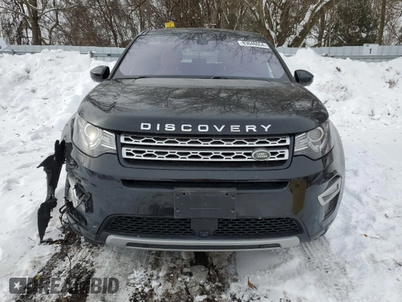 2018 Land Rover Discovery with VIN SALCT2RX8JH743713, listed as a Copart auction lot 83046054 with 113,231 mi miles and Clean Title. Bid and sale history available at DreamBid. Image 5.