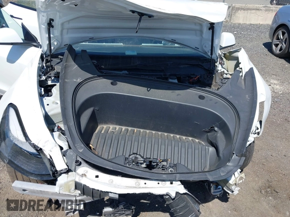2023 Tesla Model 3 z VIN 5YJ3E1EA5PF553275, wystawiony jako IAAI lot #42132154 z przebiegiem Nie podano mil oraz . Historia ofert i sprzedaży dostępna na DreamBid. Obrazek 10.