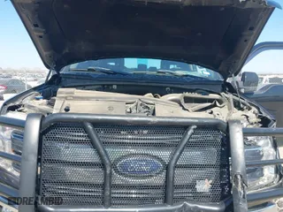 2020 Ford F-150 XL with VIN 1FTEW1E52LFA00601, listed as a IAAI auction lot 41668891 with 71,337 mi miles. Bid and sale history available at carsss.com. Image 10.