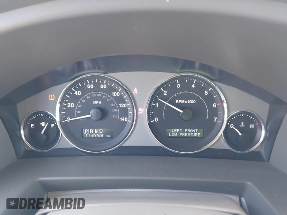 2008 Jeep Commander Limited with VIN 1J8HG58238C208510, listed as a IAAI auction lot 40289720 with 113,958 mi miles and . Bid and sale history available at DreamBid. Image 7.