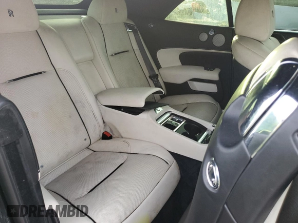 2019 Rolls-Royce Dawn z VIN SCA666D58KU115921, wystawiony jako Copart lot #73912984 z przebiegiem Nie podano mil oraz Szkody całkowita. Historia ofert i sprzedaży dostępna na DreamBid. Obrazek 11.