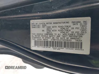 2000 Toyota Tundra SR5 with VIN 5TBBT4412YS059689, listed as a IAAI auction lot 39178034 with 94,741 mi miles and . Bid and sale history available at DreamBid. Image 9.