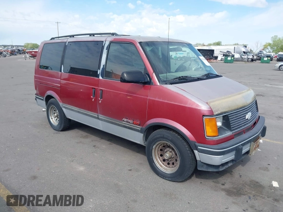 1994 Chevrolet Astro with VIN 1GNEL19W5RB176819, listed as a IAAI auction lot 42116566 with 179,027 mi miles. Bid and sale history available at carsss.com. Image 1.