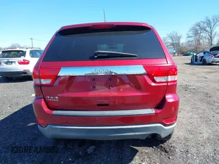 2012 Jeep Grand Cherokee Laredo with VIN 1C4RJFAG7CC297757, listed as a IAAI auction lot 41901645 with 270,731 mi miles. Bid and sale history available at carsss.com. Image 16.