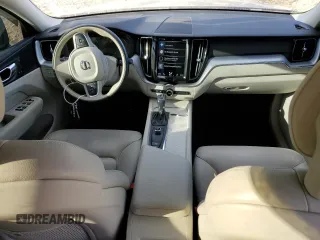 2018 Volvo XC60 Momentum z VIN LYVA22RKXJB086811, wystawiony jako Copart lot #75539864 z przebiegiem 50 449 mil mil oraz Nie do naprawy • Non repairable. Historia ofert i sprzedaży dostępna na DreamBid. Obrazek 8.