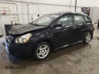 2010 Pontiac Vibe with VIN 5Y2SM6E0XAZ418314, listed as a Copart auction lot 86565084 with 220,876 mi miles and Salvage Title. Bid and sale history available at carsss.com. Image 1.