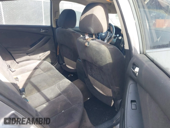 2009 Nissan Altima SL with VIN 1N4AL21E29N456296, listed as a IAAI auction lot 41721657 with 268,696 mi miles and . Bid and sale history available at DreamBid. Image 8.
