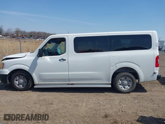2013 Nissan NV SV z VIN 5BZBF0AA5DN200878, wystawiony jako IAAI lot #42016341 z przebiegiem 138 433 mil mil oraz . Historia ofert i sprzedaży dostępna na DreamBid. Obrazek 15.