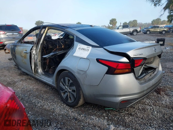 2020 Nissan Altima 2.5 S with VIN 1N4BL4BV9LC253519, listed as a IAAI auction lot 41490133 with 999,999 mi miles. Bid and sale history available at carsss.com. Image 3.