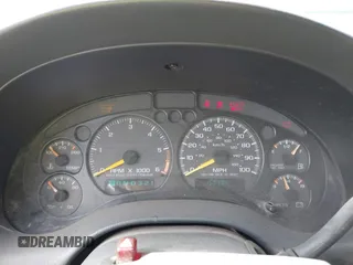1998 Chevrolet Blazer LS z VIN 1GNDT13W7W2219654, wystawiony jako IAAI lot #42275733 z przebiegiem 150 384 mil mil oraz . Historia ofert i sprzedaży dostępna na DreamBid. Obrazek 7.