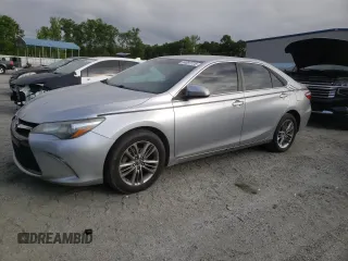 2017 Toyota Camry XLE with VIN 4T1BF1FK5HU673212, listed as a Copart auction lot 54697725 with 232,555 mi miles and Salvage title. Bid and sale history available at DreamBid. Image 1.