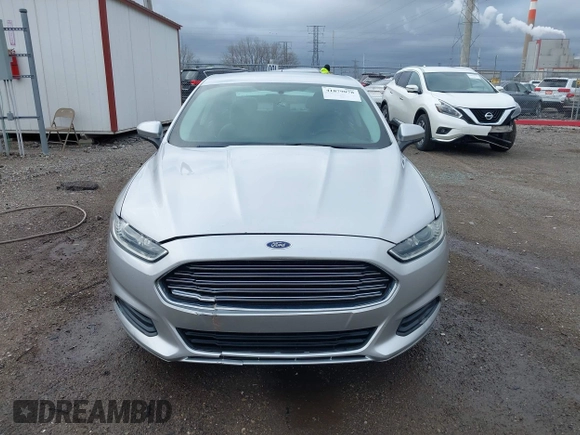 2016 Ford Fusion S z VIN 1FA6P0G72G5121270, wystawiony jako IAAI lot #41879078 z przebiegiem 174 331 mil mil oraz . Historia ofert i sprzedaży dostępna na DreamBid. Obrazek 12.