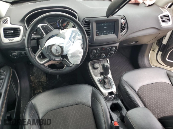 2020 Jeep Compass Latitude with VIN 3C4NJDBB1LT112466, listed as a Copart auction lot 57363495 with 40,155 mi miles and Salvage title. Bid and sale history available at DreamBid. Image 8.