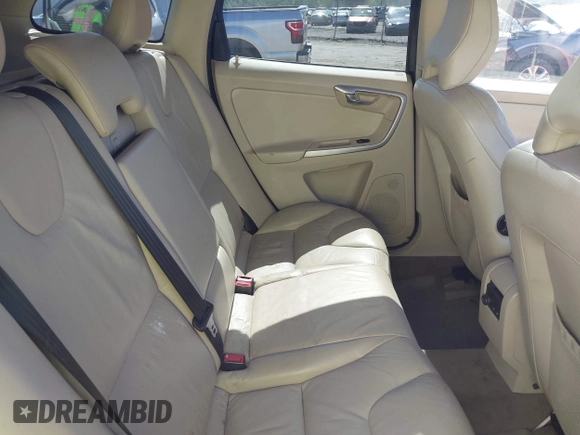 2010 Volvo XC60 3.0T с VIN YV4992DZ6A2034531, выставлен на аукционе IAAI как лот 42189423 с пробегом 256 201 миль миль и . История ставок и продаж доступна на DreamBid. Изображение 8.