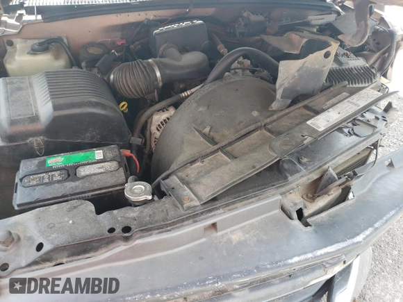 1996 Chevrolet Silverado 1500 with VIN 1GCEC14W6TZ165097, listed as a Copart auction lot 48853555 with 205,981 mi miles and Salvage Title. Bid and sale history available at DreamBid. Image 12.